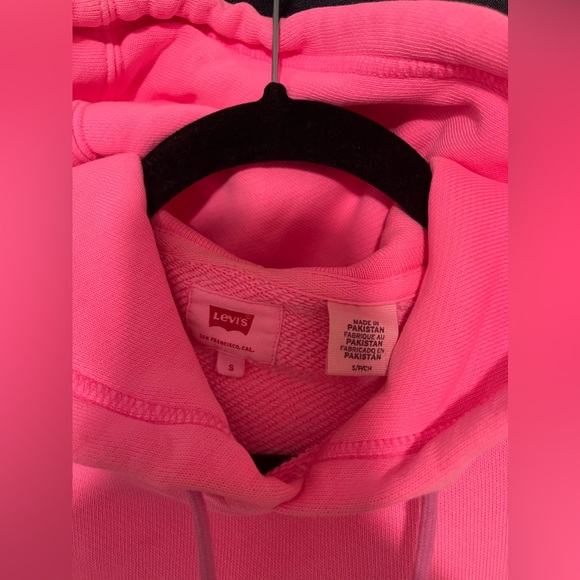 Levi’s Pink Men sweater - Picture 2 of 2